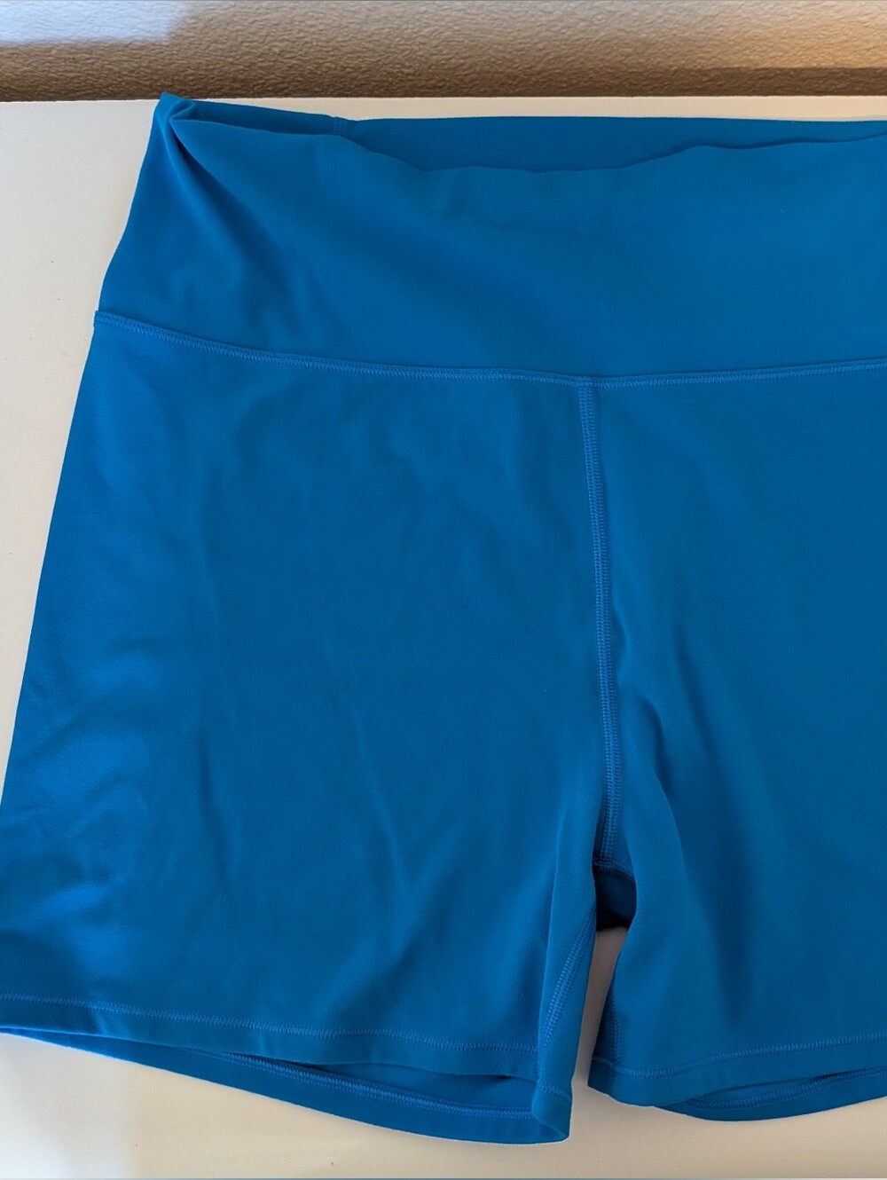 Vuori Blue Bike Shorts Euc Regatta Blue XL - Picture 2 of 4